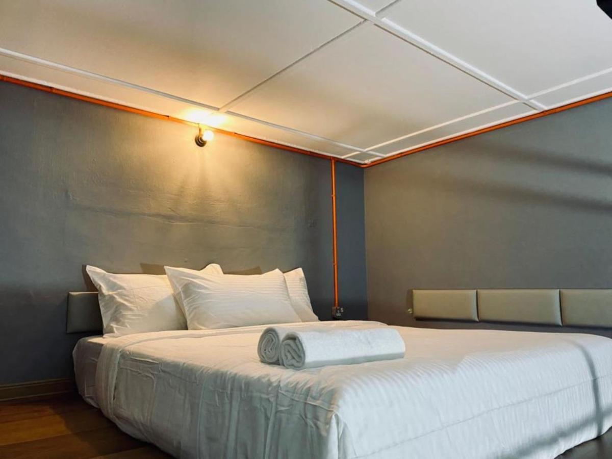 Ardour Lodge "A" Wing تانجونغ بونغاه المظهر الخارجي الصورة