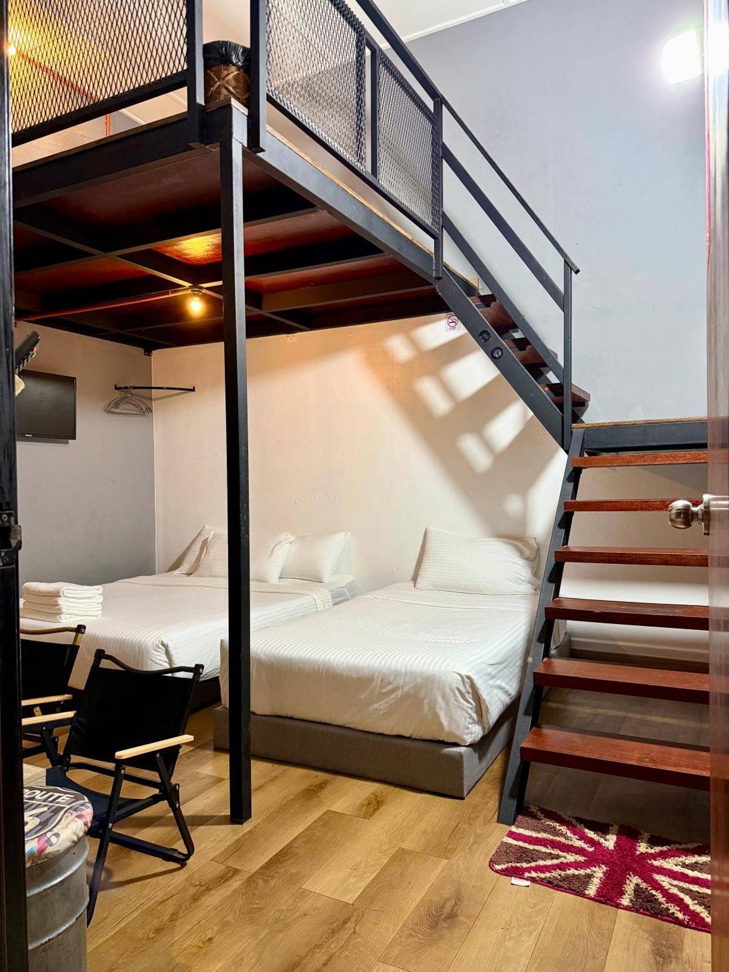 Ardour Lodge "A" Wing تانجونغ بونغاه المظهر الخارجي الصورة